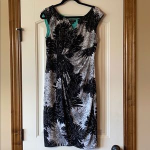 New Connected sheath floral cap work dress
